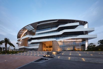 UNStudio reveals new riverside marina and clubhouse inspired by the shape of luxury yachts