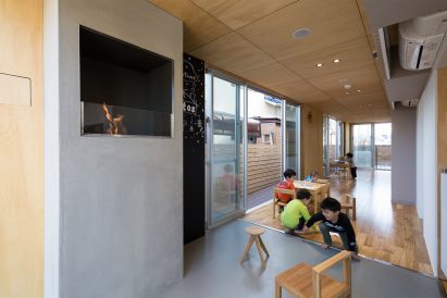Kitos Hamura children centre by Hibinosekkei