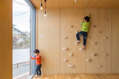 Kitos Hamura children centre by Hibinosekkei