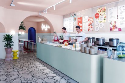 Ester Bruzkus Architekten designs Hockney-inspired restaurant in Berlin