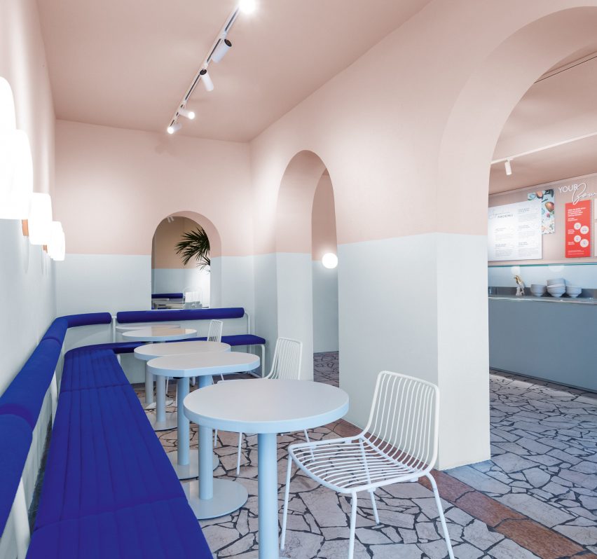 Ester Bruzkus Architekten designs Hockney-inspired restaurant in Berlin
