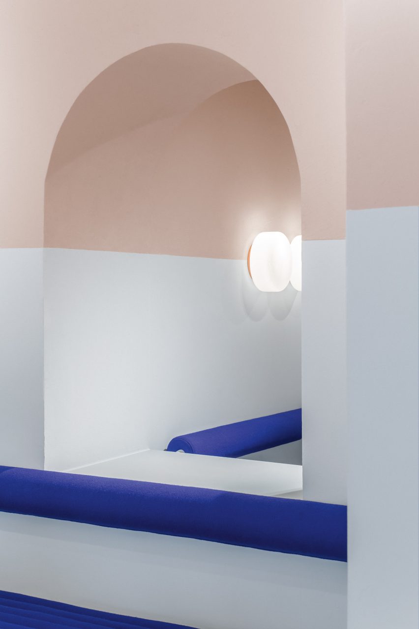 Ester Bruzkus Architekten designs Hockney-inspired restaurant in Berlin