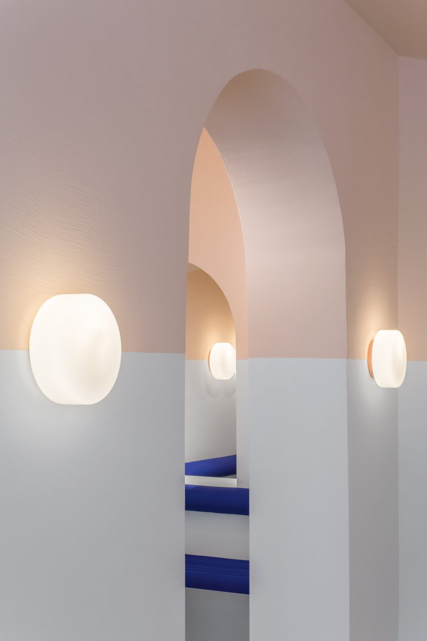 Ester Bruzkus Architekten designs Hockney-inspired restaurant in Berlin