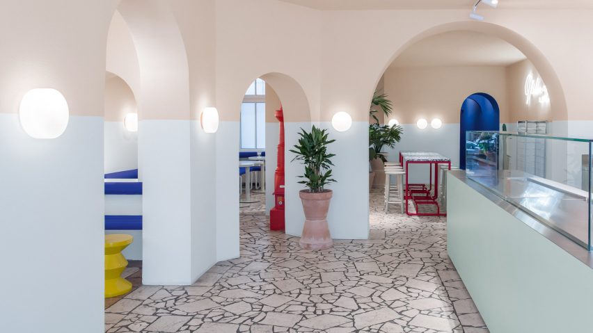 Ester Bruzkus Architekten designs Hockney-inspired restaurant in Berlin