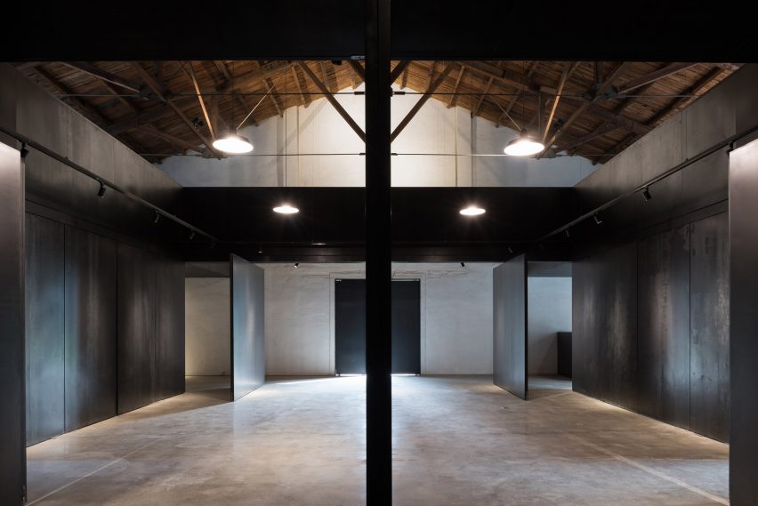 Lens Magazine offices by TAO