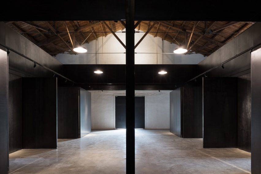 Lens Magazine offices by TAO
