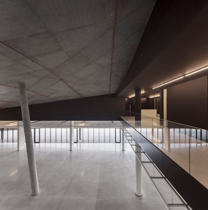 Lisbon Cruise Terminal by João Luís Carrilho da Graça