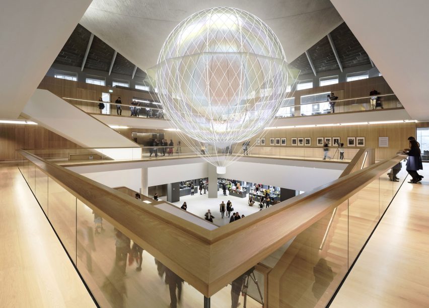 Loop.pH to install “mind-powered airship” in Design Museum atrium