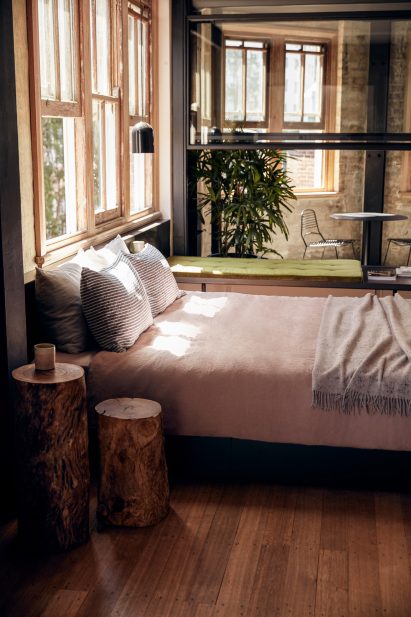 Paramount House Hotel by Breathe Architecture