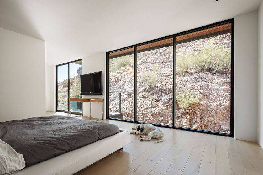 Red Rocks Residence by The Ranch Mine