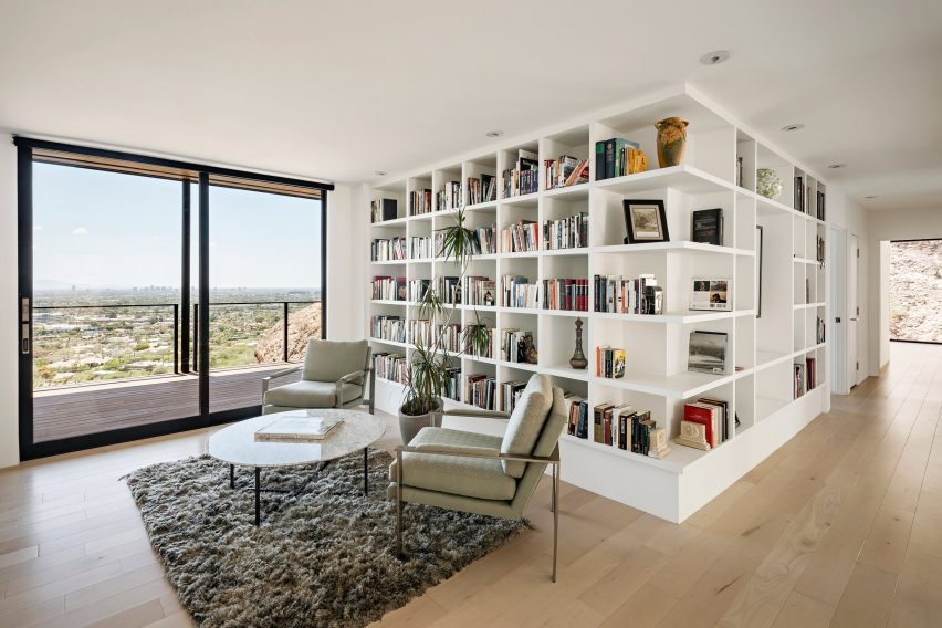 Red Rocks Residence by The Ranch Mine