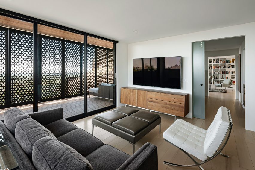 Red Rocks Residence by The Ranch Mine