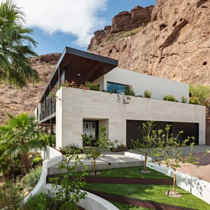 Red Rocks Residence by The Ranch Mine