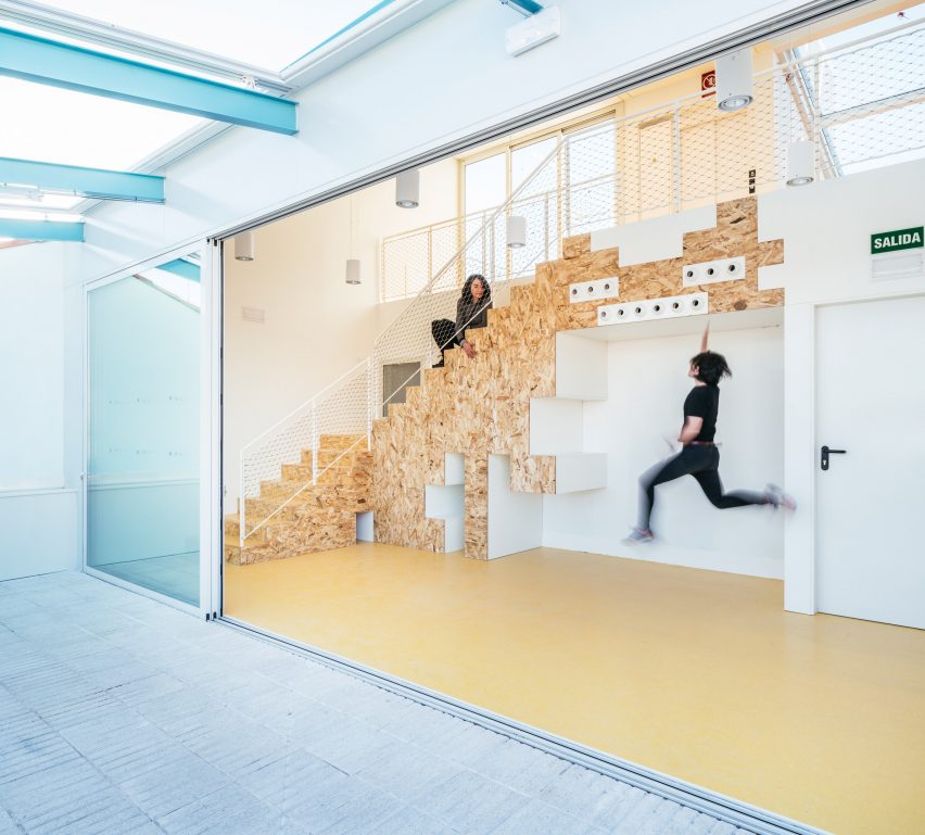 Save The Children by Elii Architects
