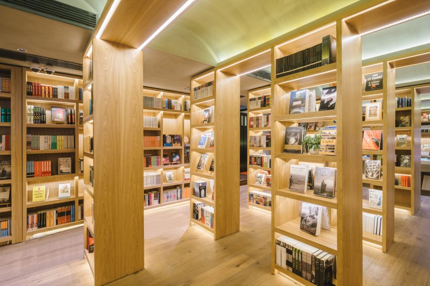 Shanghai Sanctum bookstore by Wutopia Lab