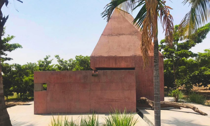 Shiva Temple by Karan Darda Architects