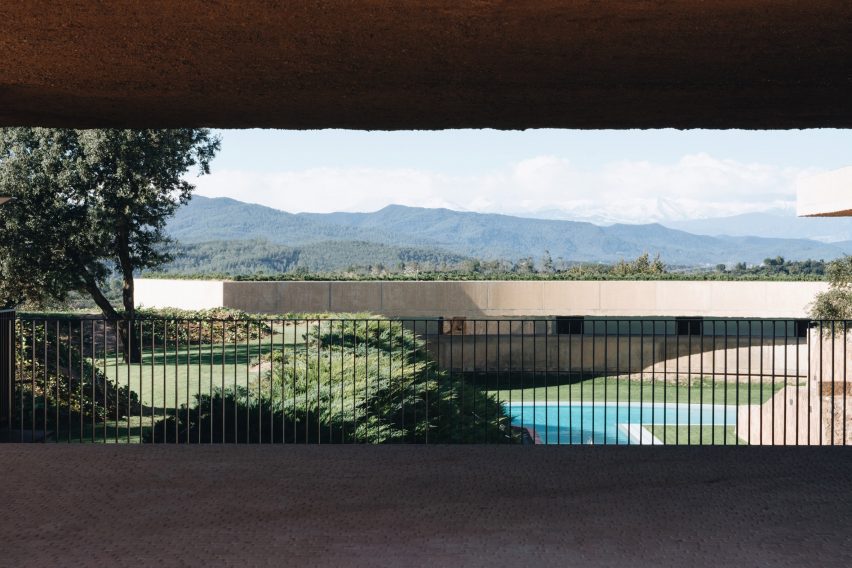 Sant Julià de Ramis fortress by Fuses Viader Arquitectes
