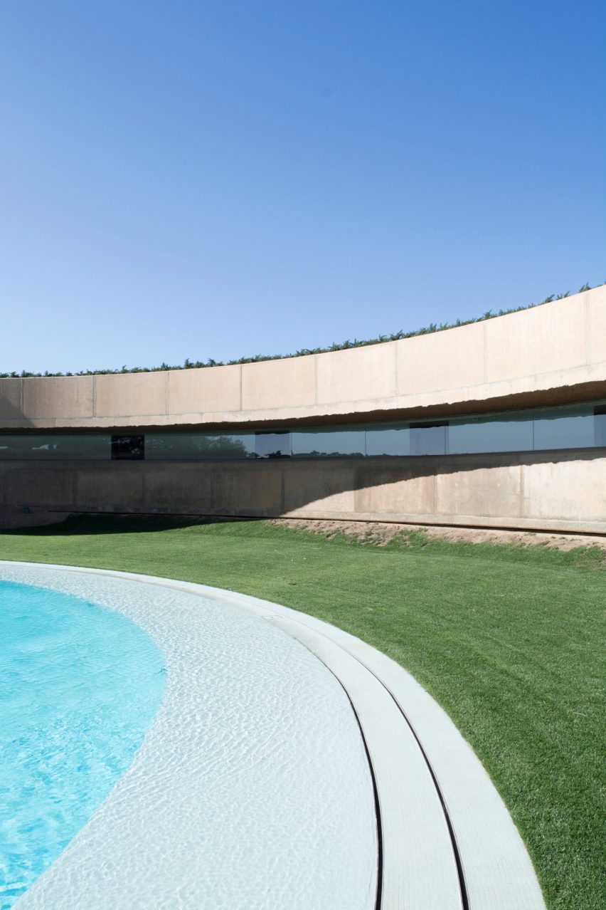 Sant Julià de Ramis fortress by Fuses Viader Arquitectes