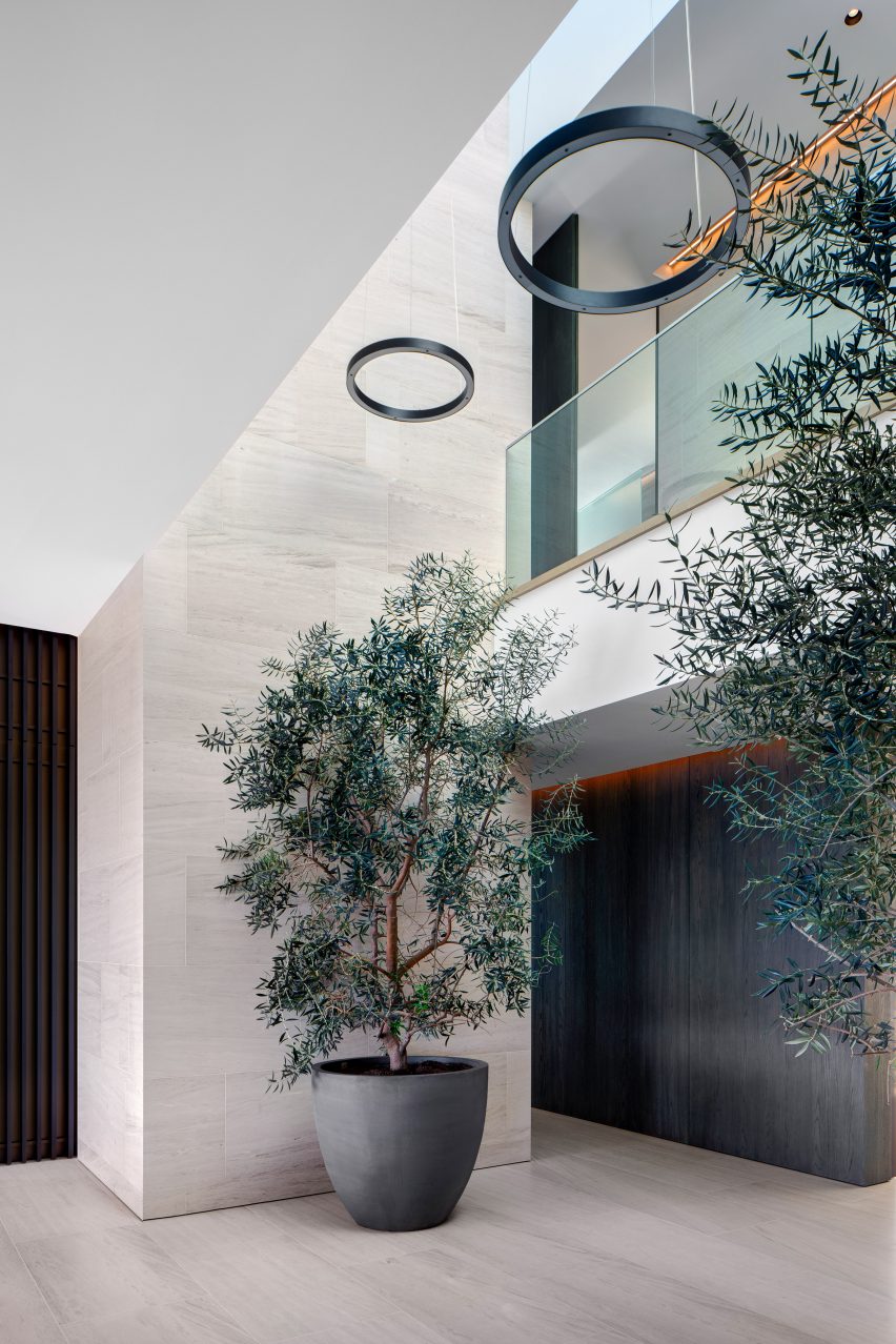 Stradella house by SAOTA