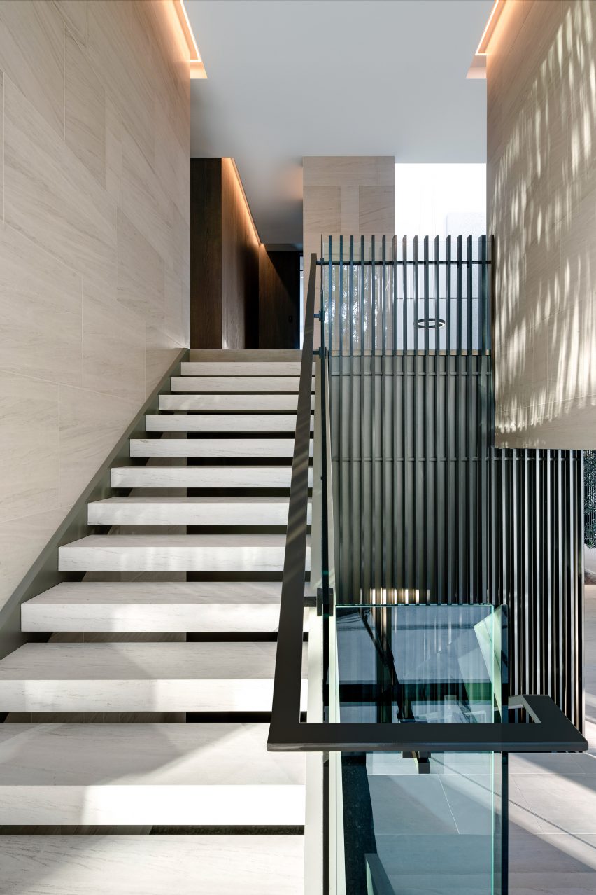 Stradella house by SAOTA
