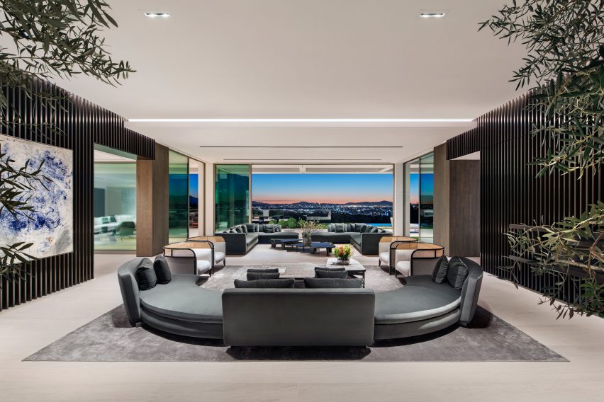 Stradella house by SAOTA