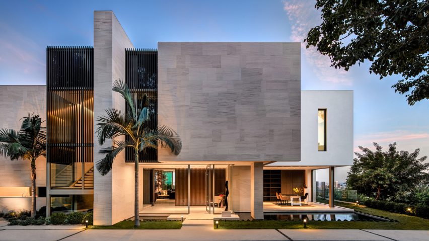 Stradella house by SAOTA