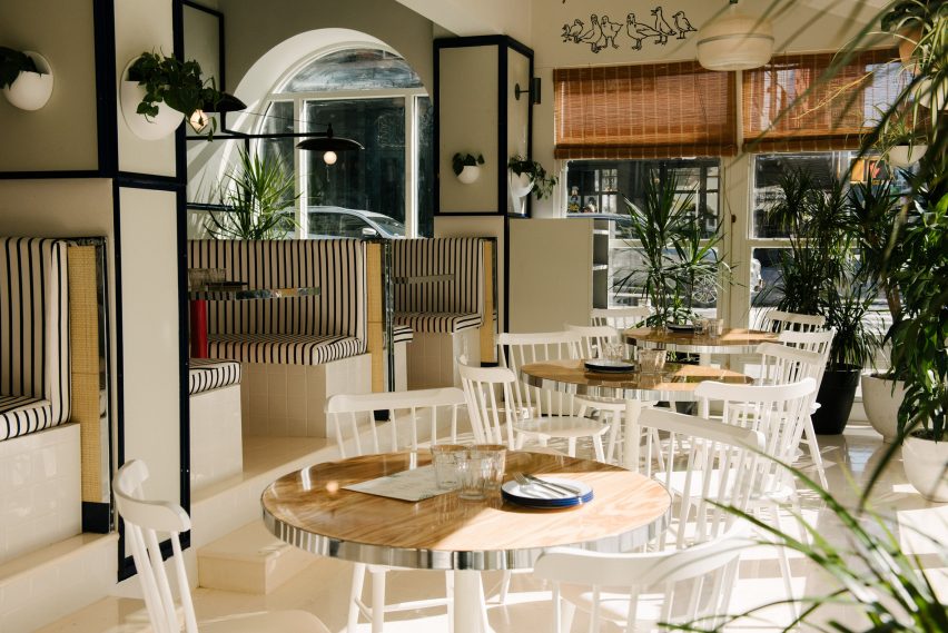 Summer Day Cafe by Savvy Studio
