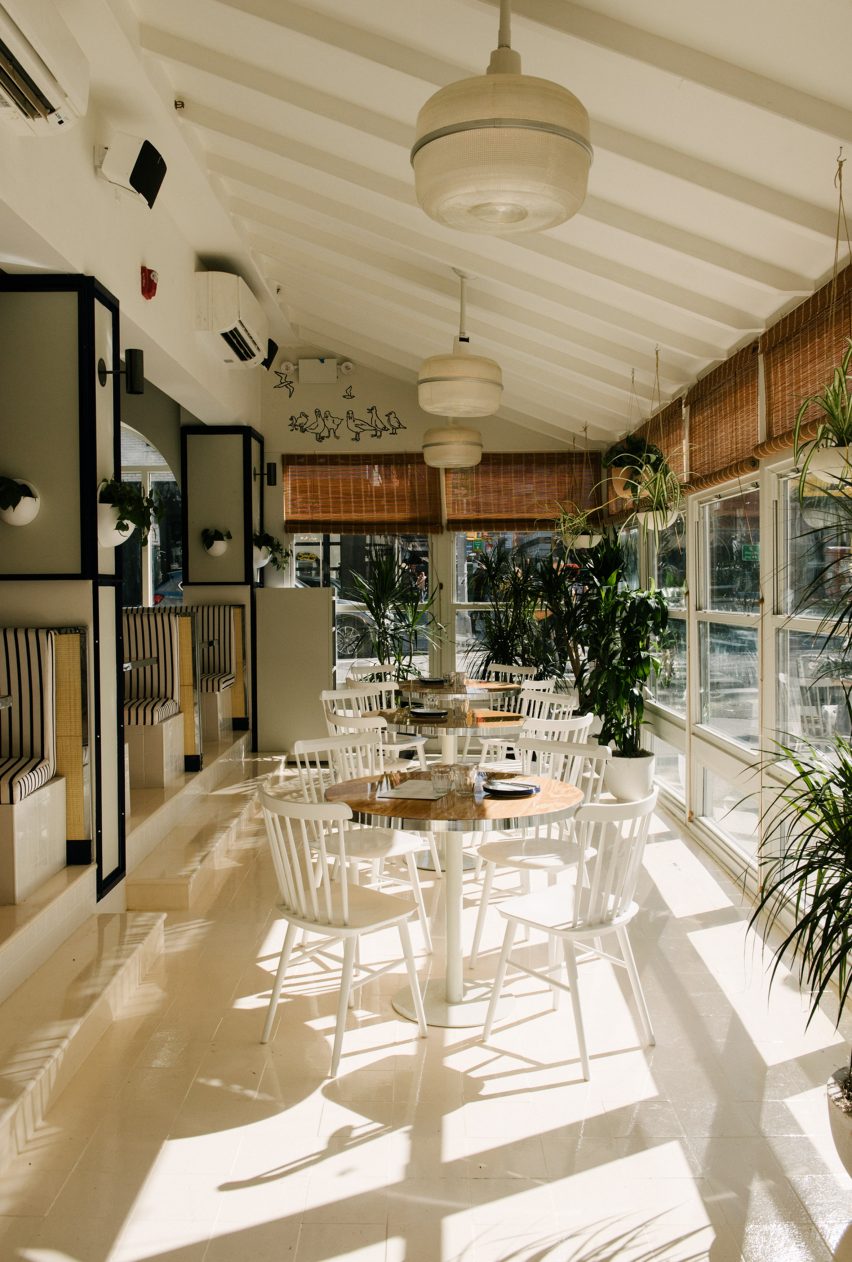 Summer Day Cafe by Savvy Studio