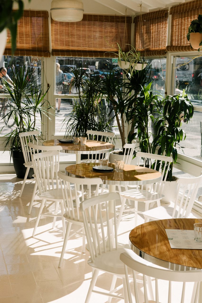 Summer Day Cafe by Savvy Studio
