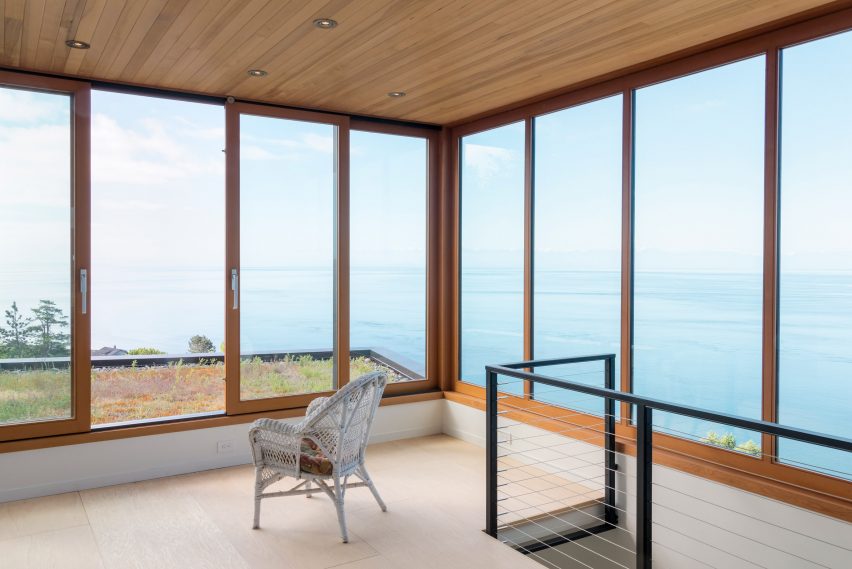 Bailer Hill house by Prentiss Balance Wickline Architects
