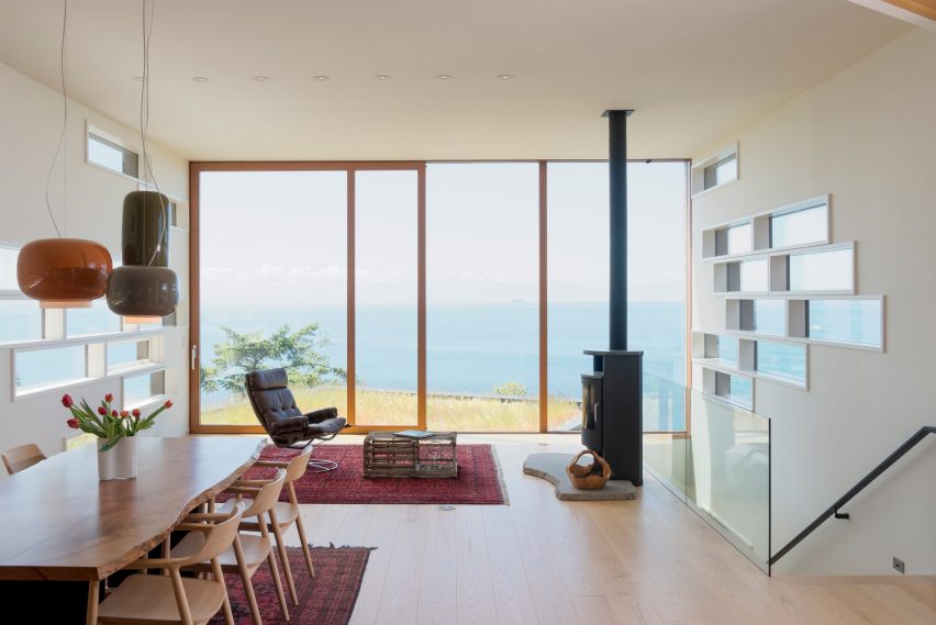 Bailer Hill house by Prentiss Balance Wickline Architects