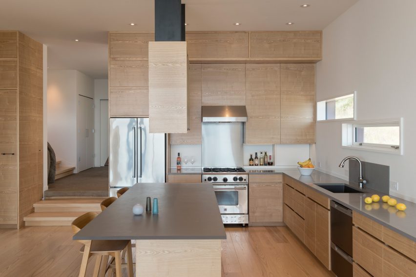 Bailer Hill house by Prentiss Balance Wickline Architects