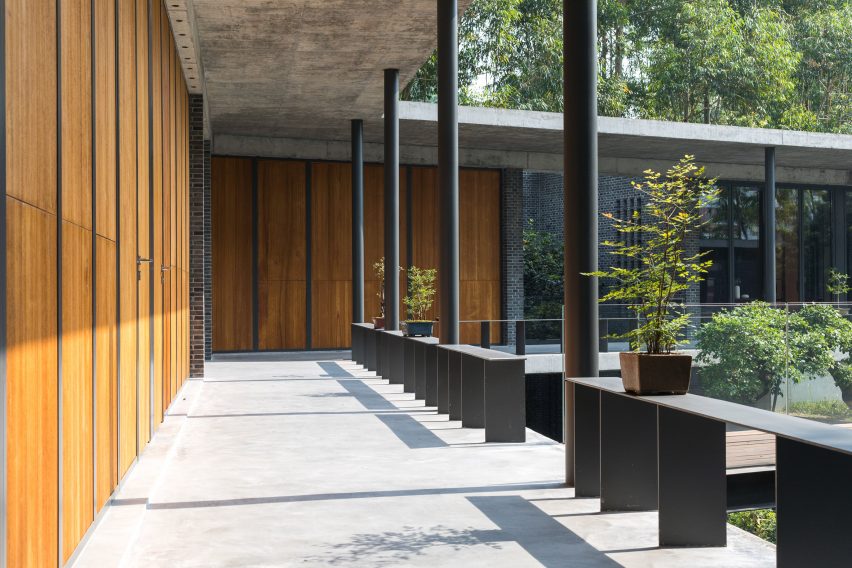 Veranda Courthouse by O-office Architects