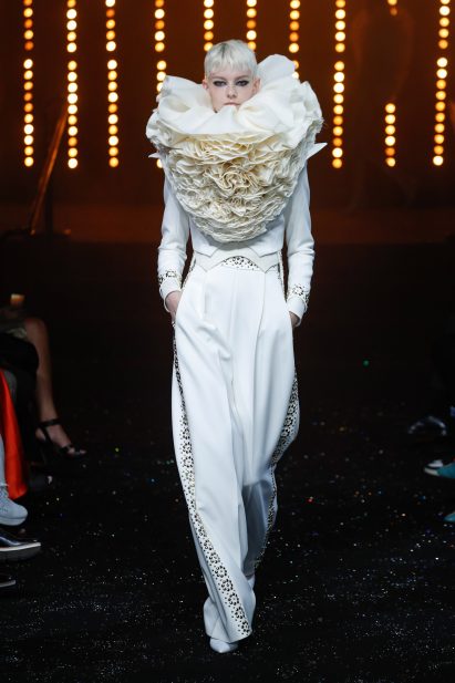 Viktor & Rolf mark 25th anniversary with all-white Immaculate couture collection