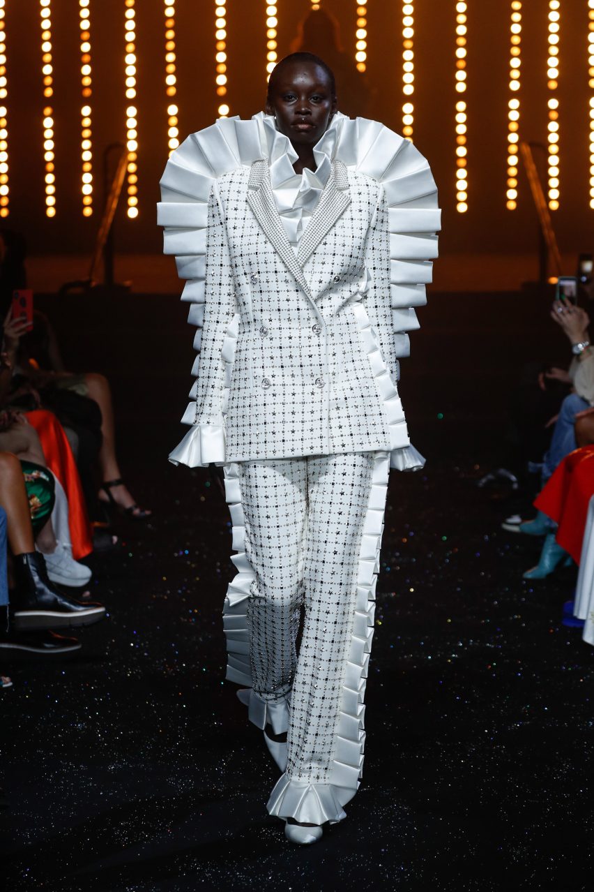 Viktor & Rolf mark 25th anniversary with all-white Immaculate couture collection