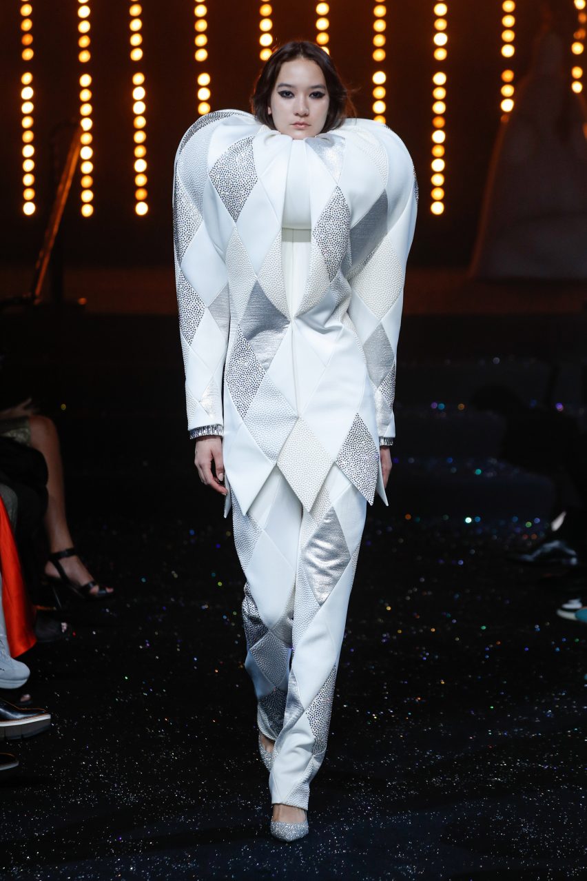 Viktor & Rolf mark 25th anniversary with all-white Immaculate couture collection