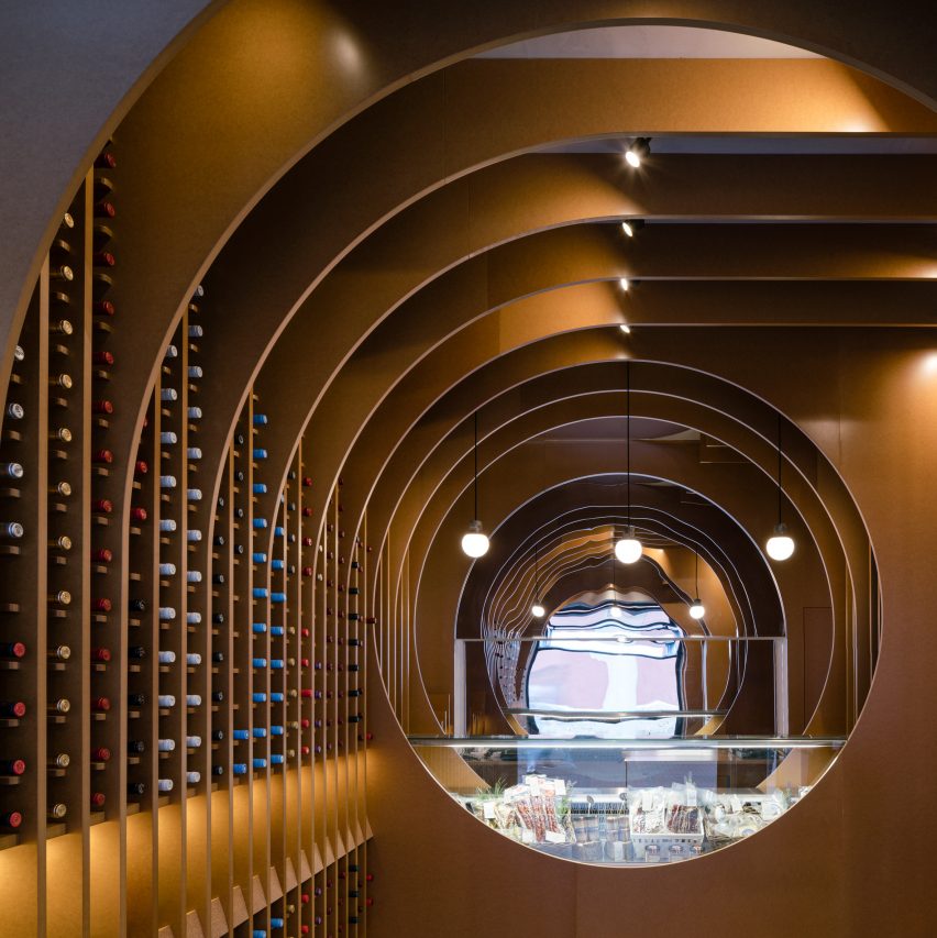 Zooco Estudio create cave-like wine shop in Spain