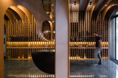 Zooco Estudio create cave-like wine shop in Spain