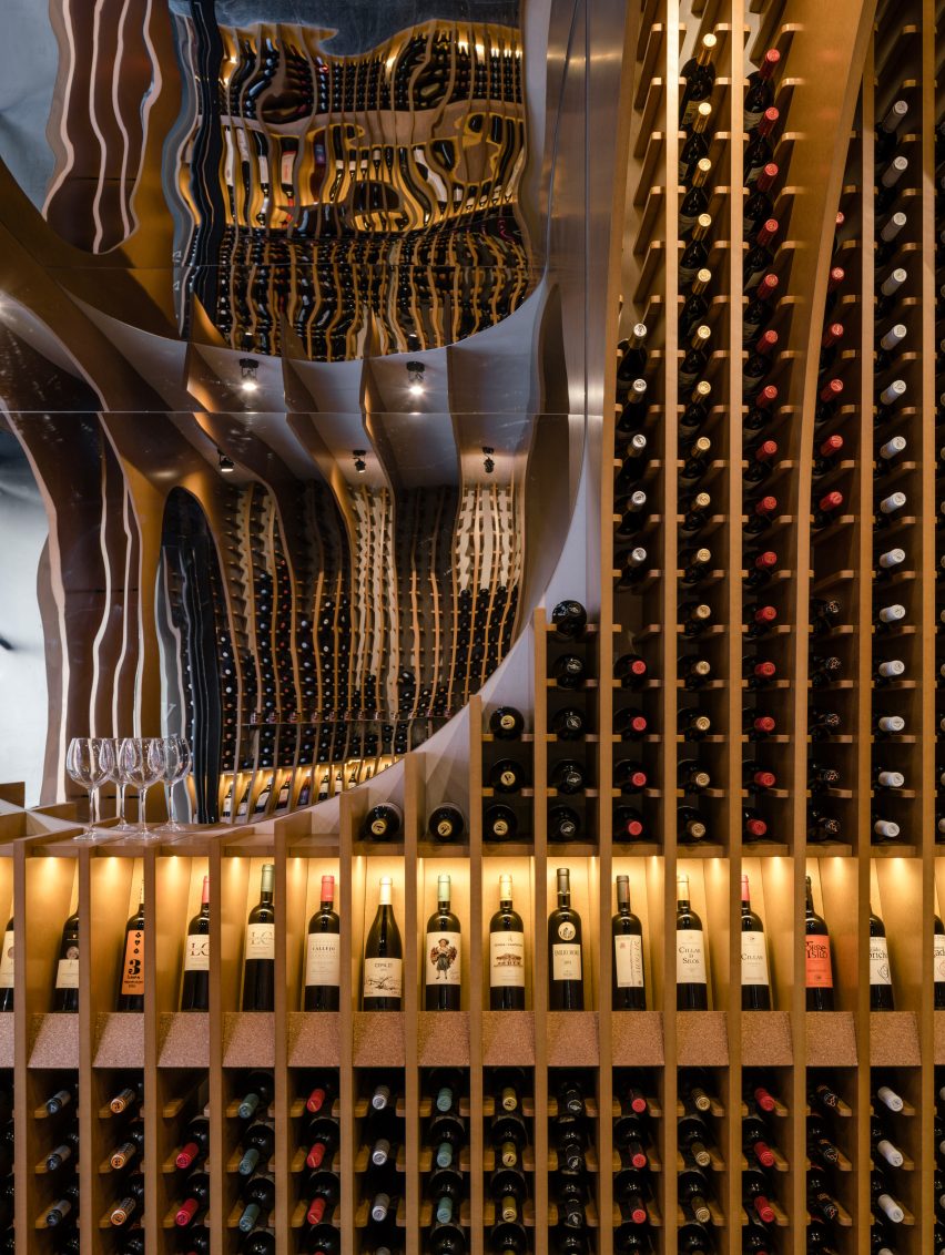 Zooco Estudio create cave-like wine shop in Spain