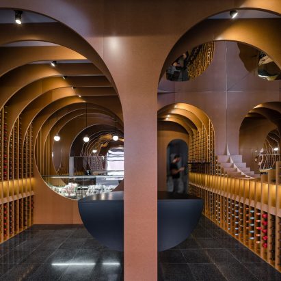 Zooco Estudio create cave-like wine shop in Spain