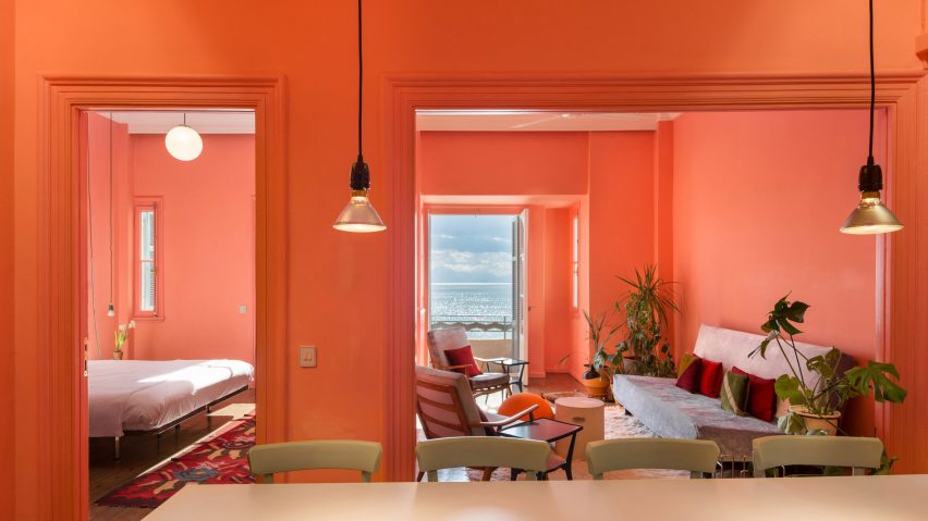 Waterfront Nikis Apartment by Stamatios Giannikis