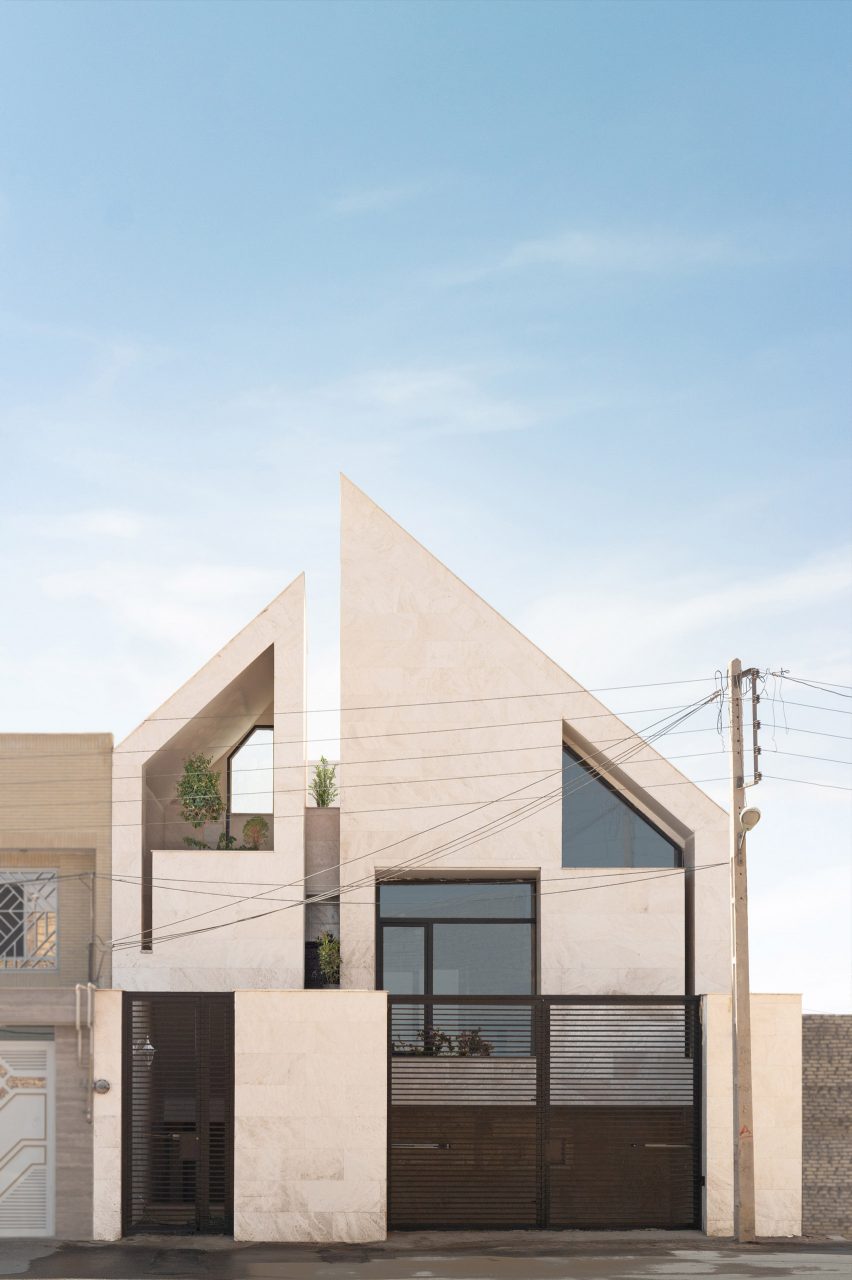 Yazd Urban Villa by Amir Shahrad