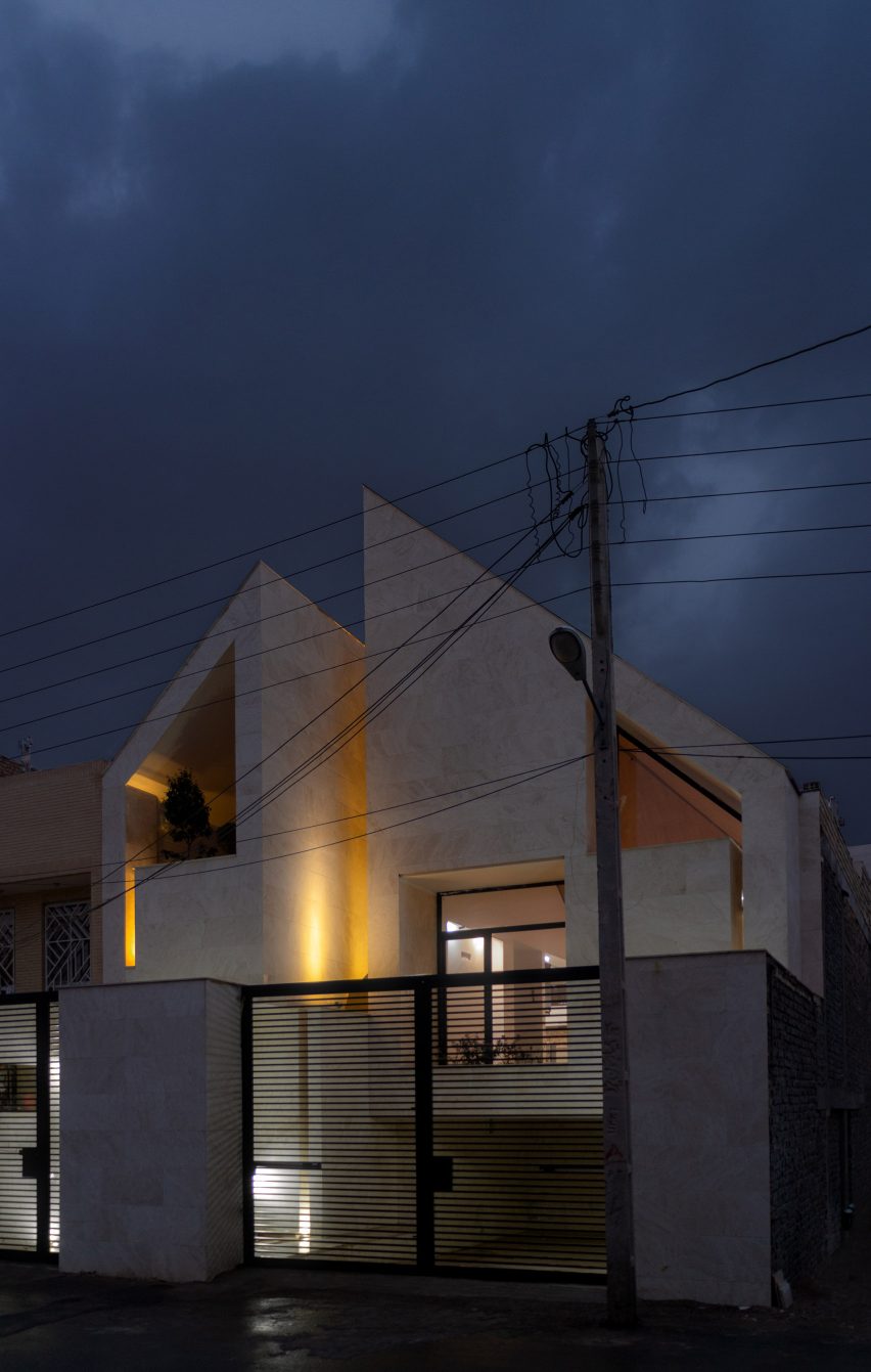 Yazd Urban Villa by Amir Shahrad