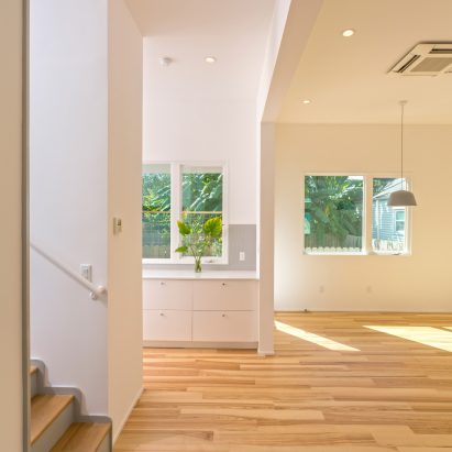 4514 Saratoga by Office of Jonathan Tate