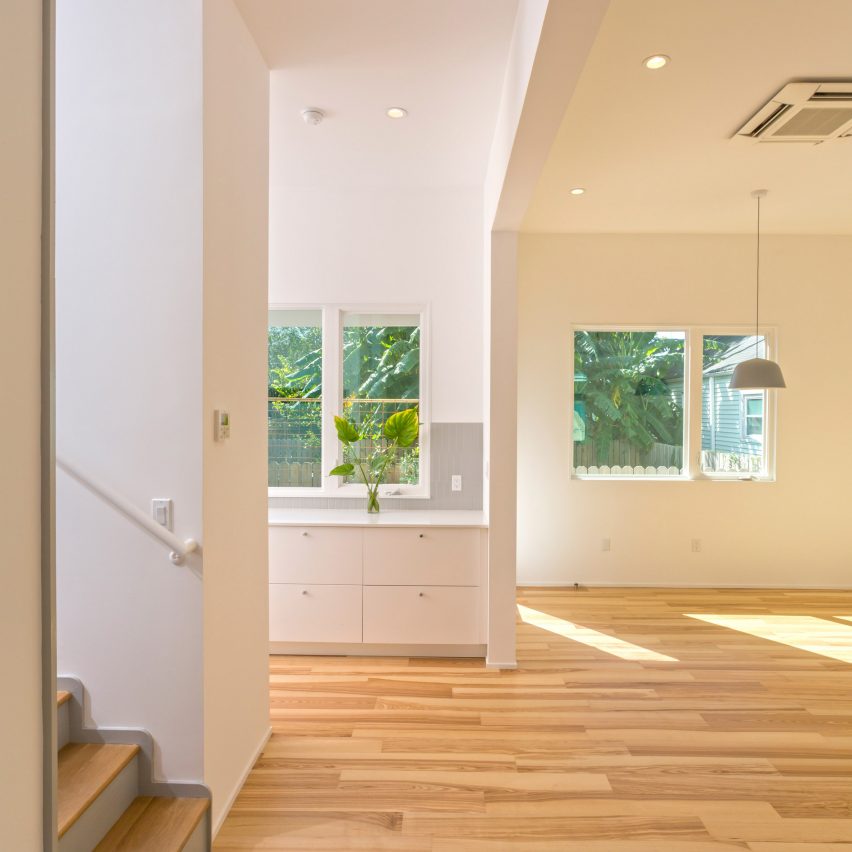 4514 Saratoga by Office of Jonathan Tate