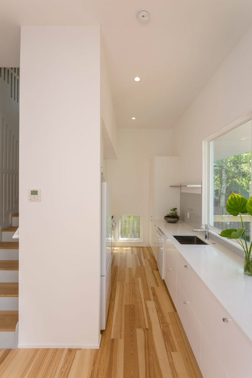 4514 Saratoga by Office of Jonathan Tate