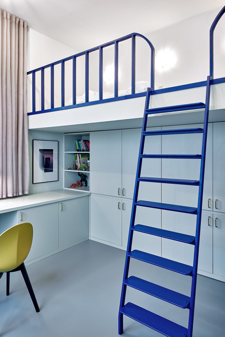 99 square-metre apartment by Lera Brumina