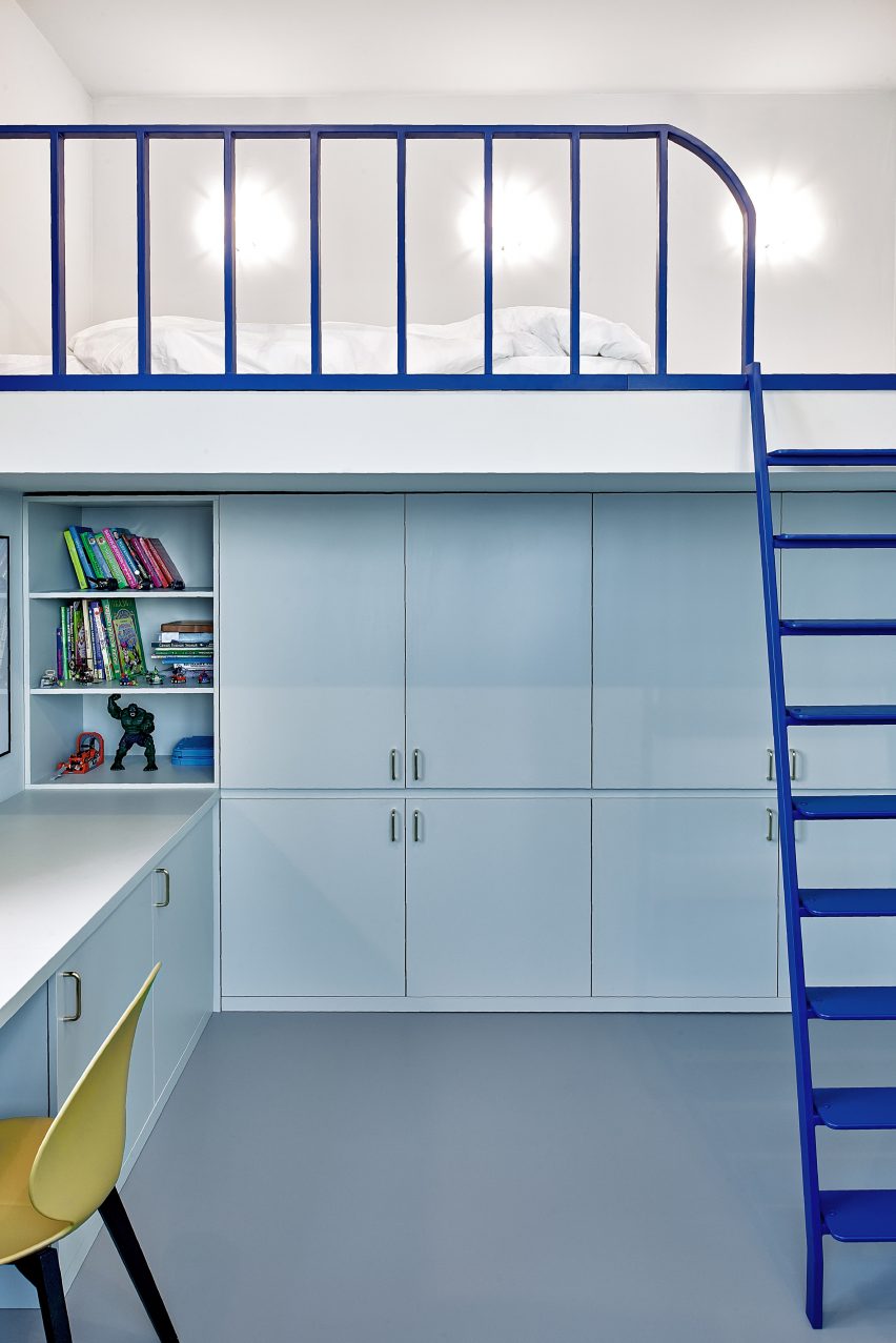 99 square-metre apartment by Lera Brumina