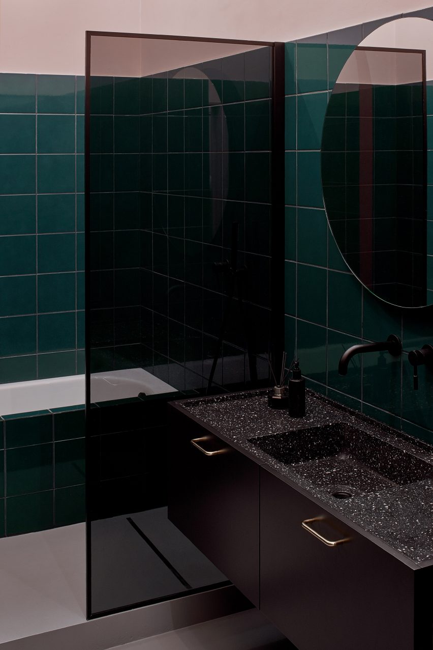 99 square-metre apartment by Lera Brumina