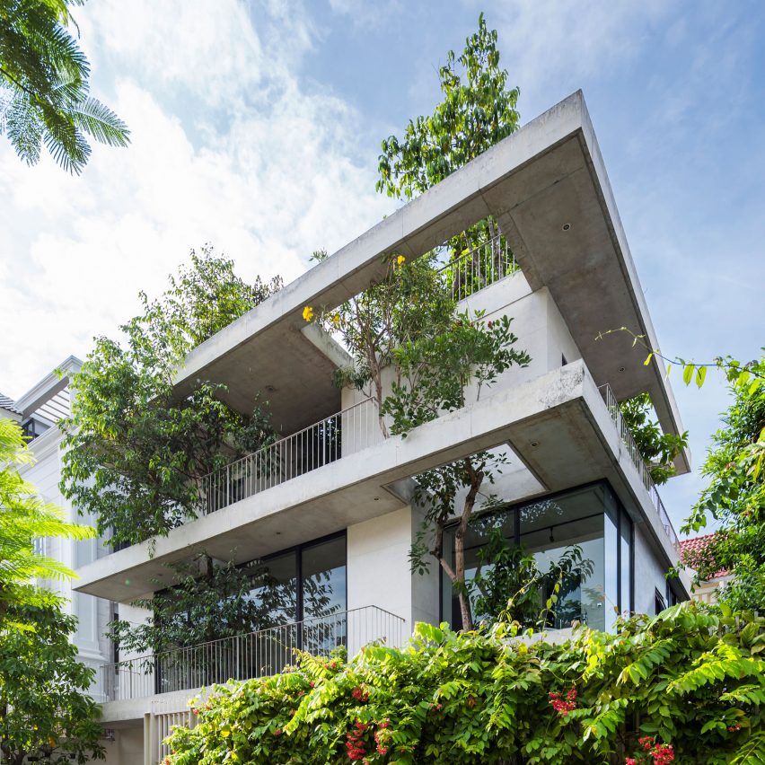 Stacked Planters House